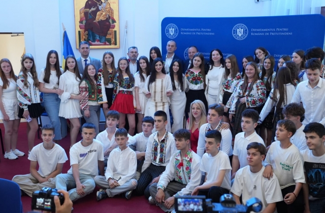 (w640) Eveniment