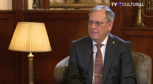 „Adevărul este că Spațiul Cosmic te marchează, te îndrăgostești de el, de imaginea Pământului, superbă văzută de acolo, trăită live”, dr. ing. cosmonaut Dumitru-Dorin Prunariu