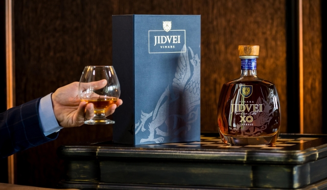 (P) Jidvei lansează Vinars XO, în premieră internațională, la Paris