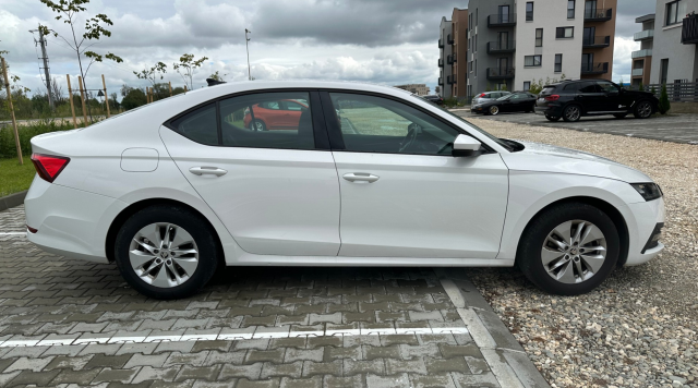 (P) Rent a car card de debit: cum închiriezi smart, fără bătăi de cap