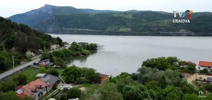 (w882) â€œPe cÄƒr