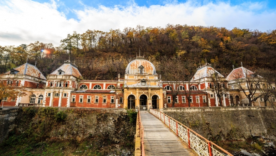  Cum au apărut primele stațiuni balneare?