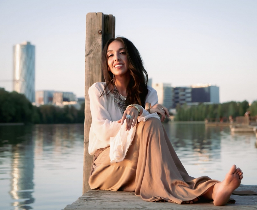 (w882) Loredana N