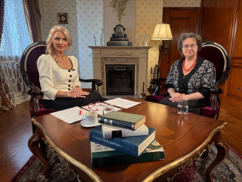 Portret de excelență: Doina Ișfănoni – vocea care dăruiește identitate culturii române