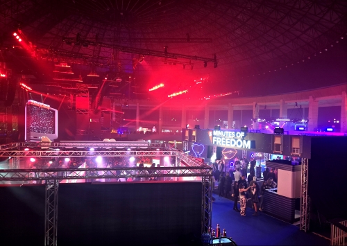 Vedetele știrilor, în pași de dans printre amintiri: Laura Fronoiu și Alina Stancu, la Nostalgia Imaginarium 2025