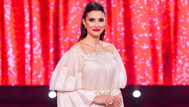 „Petrecere... cu cântec”: Mariana Anghel, sărbătorită la 45 de ani de carieră
