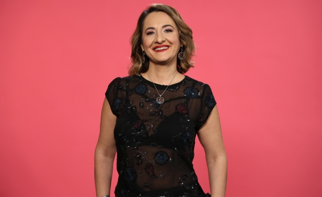 Muzică şi televiziune, cu Ioana Pavel: „Caut să văd partea bună mai în tot!”