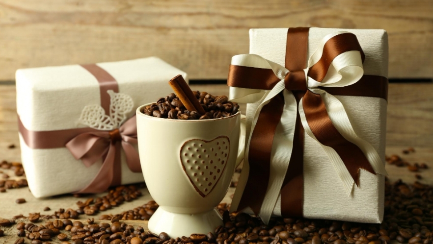 (P) Cadoul ideal pentru un iubitor de cafea – idei originale din magazine online