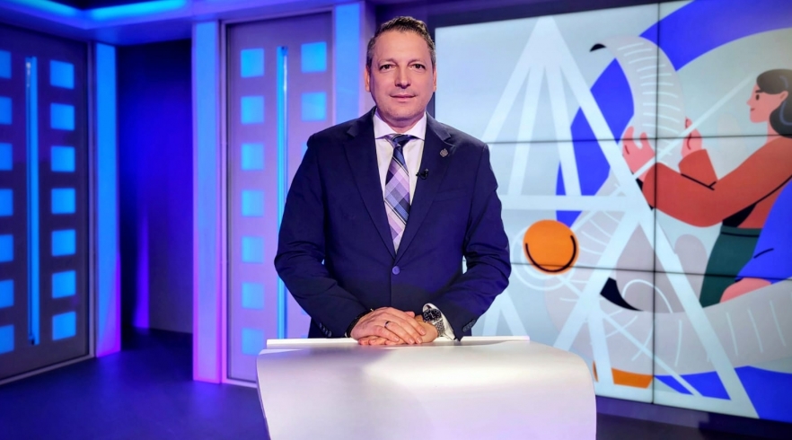 (w882) PiaÈ›a for