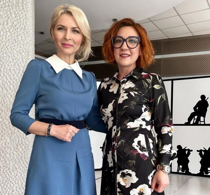 (w882) RelaÈ›ia d