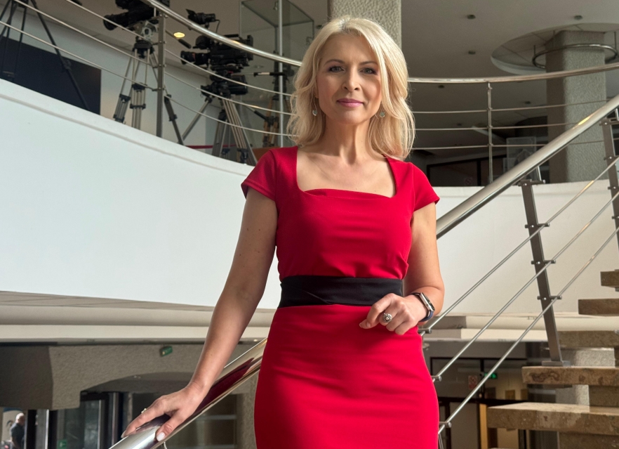 (w882) HÄƒrÈ›uire