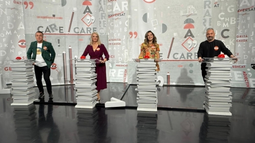 În preajma sărbătorilor, Iuliana Marciuc şi Adrian Enache sunt „Care pe care”