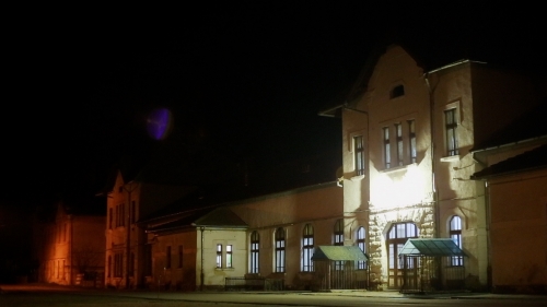 „Povești pierdute pe un peron de tren” – filmul ce încheie sezonul „Dosar România” în 2025