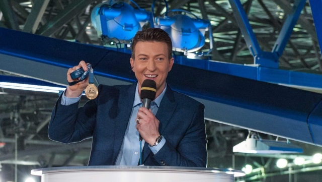 la microfon - Costin Desliu / TVR