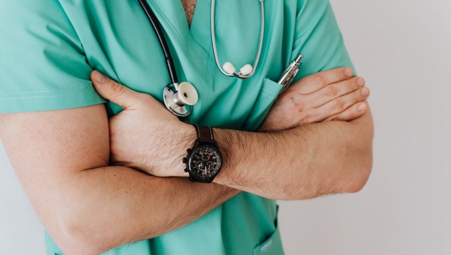 (P) Soluții minim invazive pentru afecțiunile proctologice frecvente