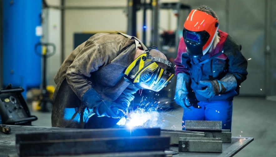 (P) Masif: soluții complete pentru productivitate și eficiență în industrie