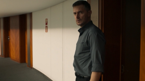 Mister, credință și spionaj: filmul „Conspirația din Sevilla” se vede la TVR 1