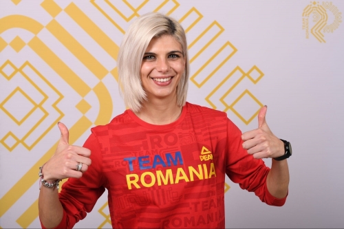 Daniela Toth – povestea copilului care a învățat să zboare pe schiuri