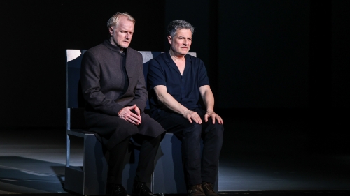 Premieră la TNB : Un spectacol despre ipocrizia lumii de azi