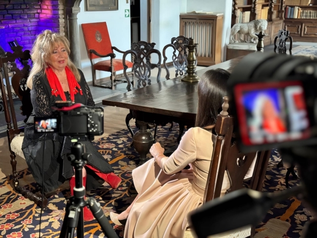 Doamnele televiziunii, celebrate la „Brilliant”, de 8 Martie, pe TVR Info