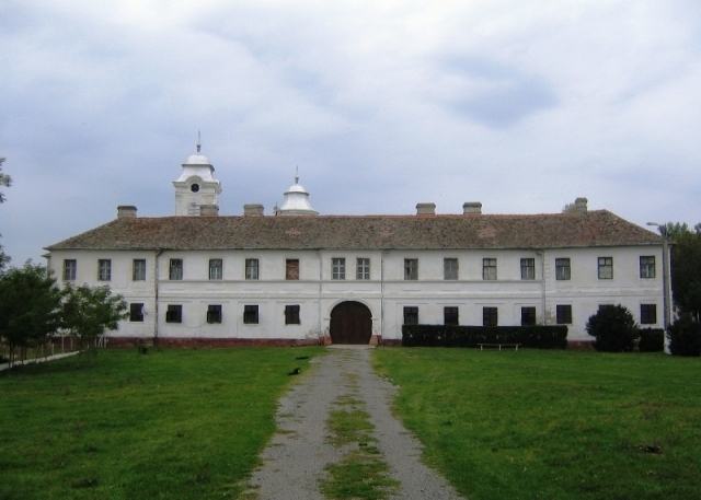 Manastirea_Bezdin, Exclusiv in Romania