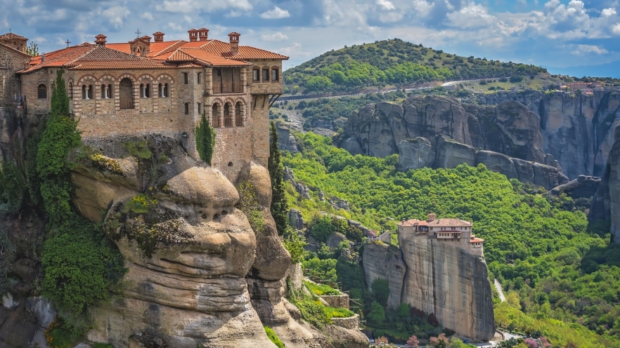 Meteora: rugăciune și lumină