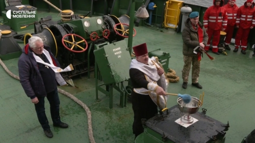 Suferinţă şi speranţă pe linia frontului, „Preoţi militari: credinţa în vreme de război” – la TVR 1