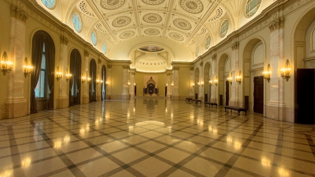 Istoria tronurilor țării, la „Ora Regelui”