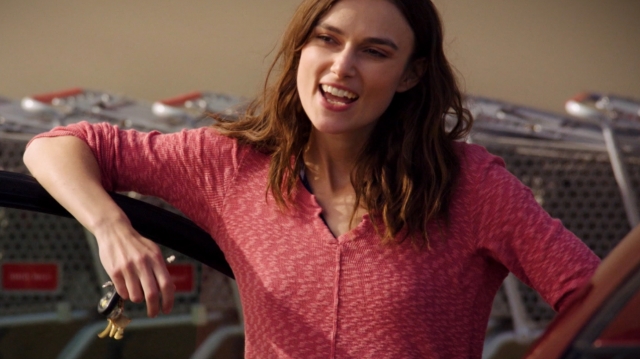 Keira Knightley, captivă într-o „Adolescenţă întârziată”. Vineri seară, la TVR 1