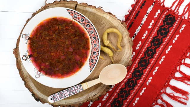 Verdețurile primăverii în farfurie: ciorba de lobodă, aliatul prospețimii și al sănătății