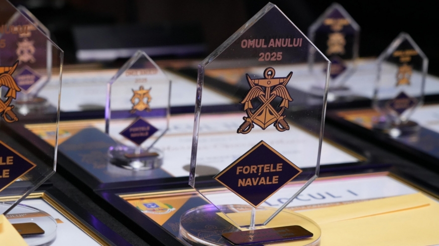 (w882) Gala â€žOm