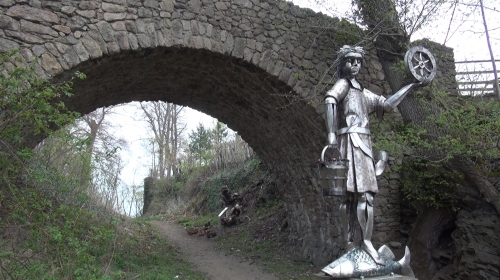 Germania: Cărbune și Praf de stele