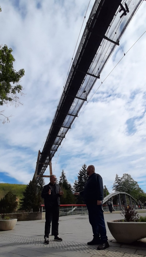 (w500) funicular