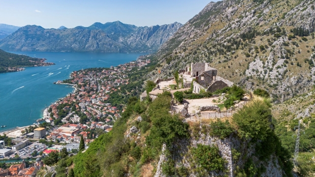 7 castele spectaculoase din Muntenegru