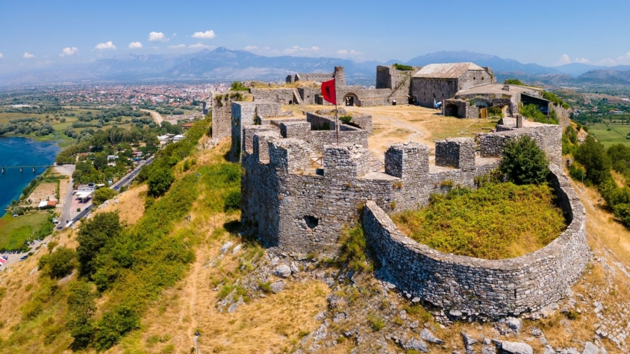 (w882) Castel Roz