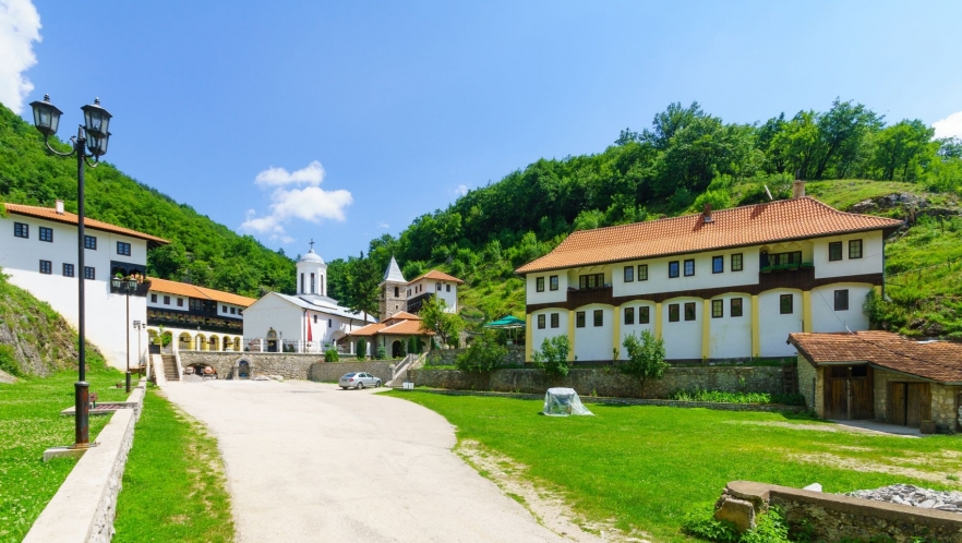 Mănăstirile Muntenegrului – spiritualitate, istorie și patrimoniu între munți