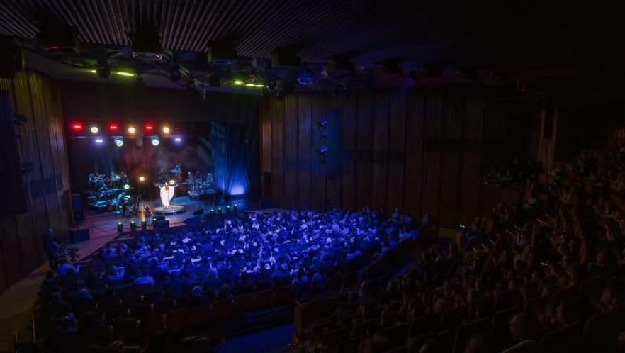 (w882) concert Al