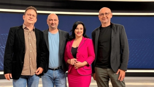 În paralel cu Mondialul de fotbal, avem și noi meciuri grele