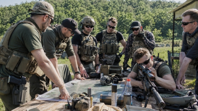 (P) Vara aceasta ne antrenăm serios — cum se pregătesc jucătorii de airsoft pentru competițiile mari
