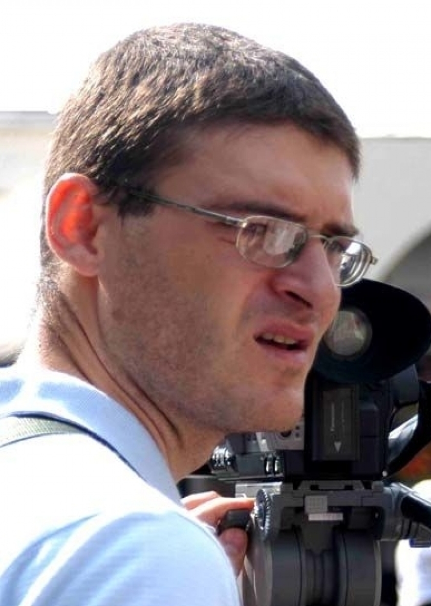 (w882) A doua emi