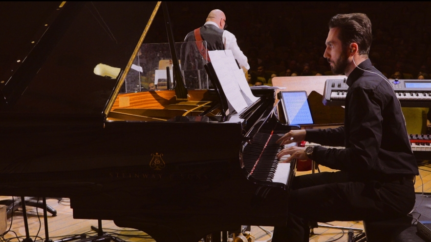 (w882) Concert an