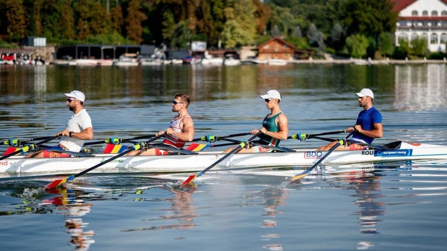 (w882) Sportivii