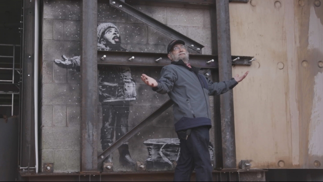 De ce anonimatul este cea mai puternică operă a lui Banksy? Documentarul „Cine este Banksy?”, la TVR Cultural