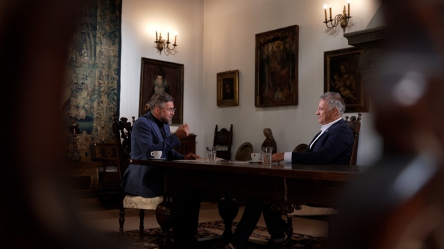 „Omul și timpul”, un nou sezon la TVR Cultural, cu o dezbatere despre „sfârșitul istoriei”