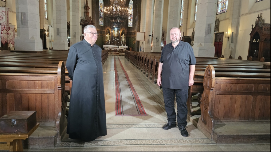 (w882) biserica /