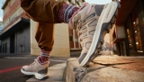 Noiembrie în pas cu tendințele: cizme înalte, modele cozy și încălțăminte de trekking/ Sursa foto: www.deichmann.com