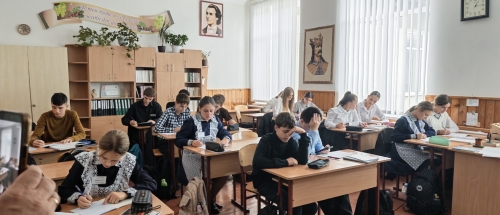 Situația școlilor românești din Ucraina, subiectul ediției „Prezențe românești” de duminică, 25 octombrie