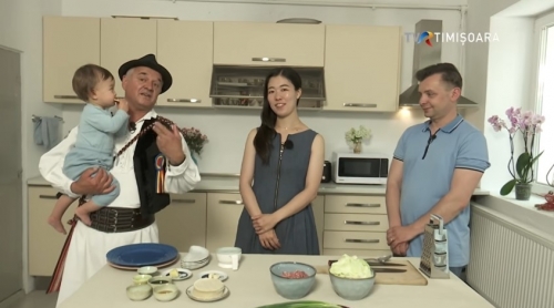 Cum se întâlnește piparca umplută din Bocșa cu găluștele din Japonia? | VIDEO