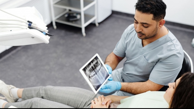 (P) Implant dentar în București: ce să verifici la clinică