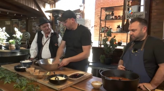 Sezon nou “Sarea în bucate”: Rețeta secretă de Papanași de la Moneasa | VIDEO